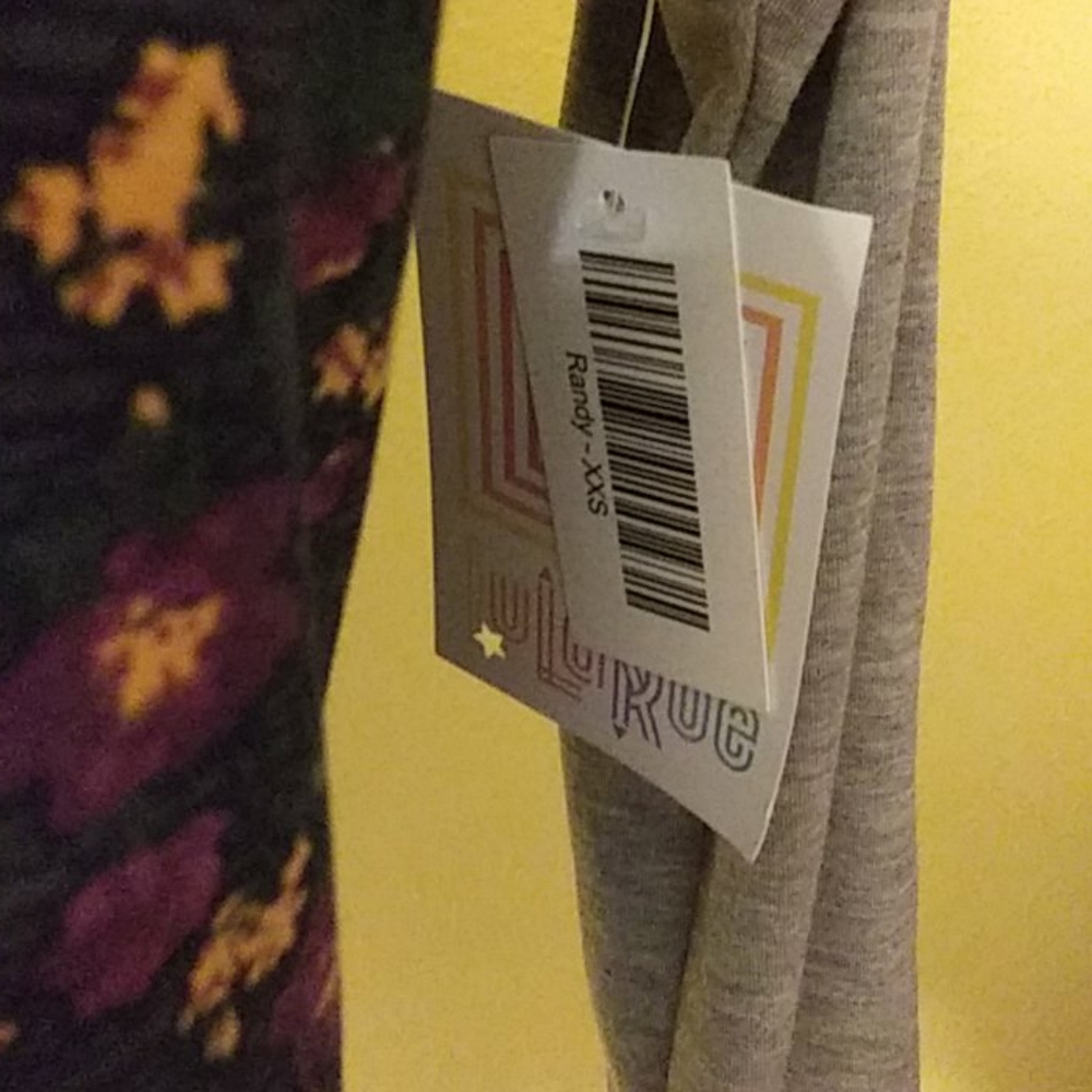 LulaRoe Randy - Picture 2 of 5